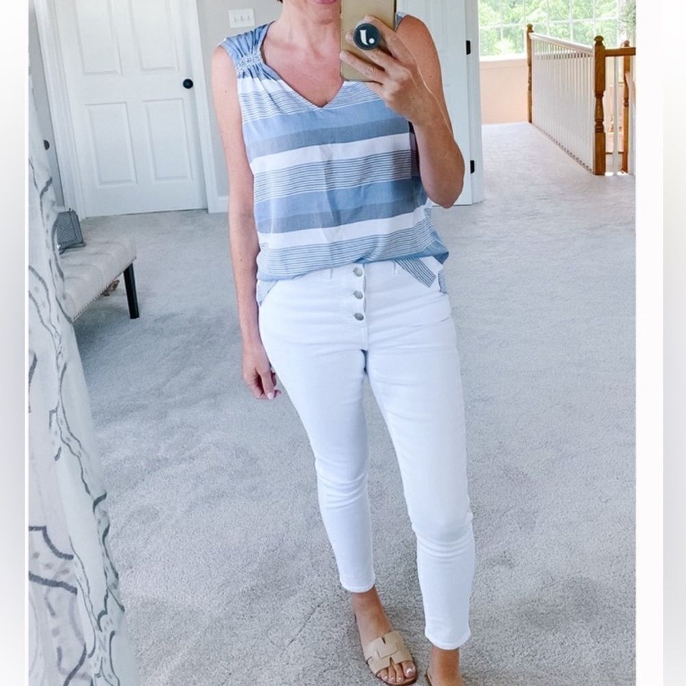 Nwt Old Navy Women’s Blue Striped Sleeveless Ruched V Neck Top Size Xl